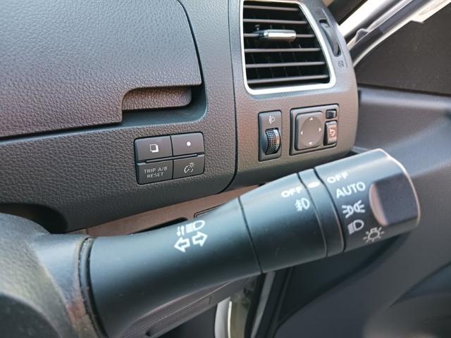 セレナ ハイウェイスター S-ハイブリッド 禁煙車 純正SDナビ フルセグTV バックカメラ(曇りあり) ETC 両側電動スライドドア クルーズコントロール スマートキー プッシュスターター革巻ハンドル アイドリングストップ純正16インチアルミ(15枚目)