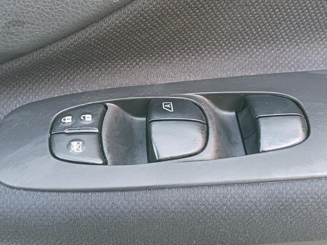 セレナ ハイウェイスター S-ハイブリッド 禁煙車 純正SDナビ フルセグTV バックカメラ(曇りあり) ETC 両側電動スライドドア クルーズコントロール スマートキー プッシュスターター革巻ハンドル アイドリングストップ純正16インチアルミ(22枚目)