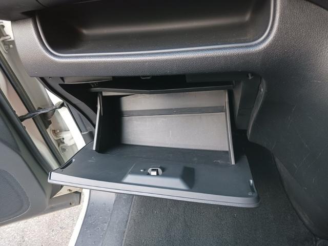 セレナ ハイウェイスター S-ハイブリッド 禁煙車 純正SDナビ フルセグTV バックカメラ(曇りあり) ETC 両側電動スライドドア クルーズコントロール スマートキー プッシュスターター革巻ハンドル アイドリングストップ純正16インチアルミ(33枚目)