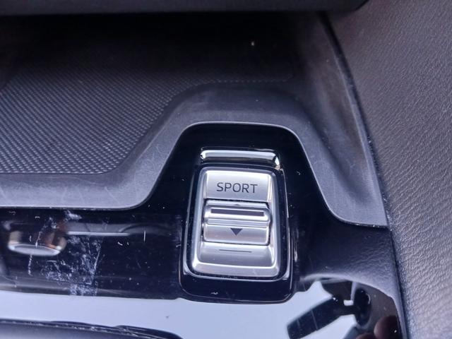 アクセラスポーツ １５Ｓ　禁煙車　衝突軽減ブレーキ　純正ＳＤナビＴＶ　Ｂｌｕｅｔｏｏｔｈ　バックモニター　ＵＳＢ端子　ＥＴＣ　スポーツモード　スマートキー　プッシュスターター革巻ハンドル　ＣＤ／ＤＶＤ再生　純正１６インチアルミ（17枚目）