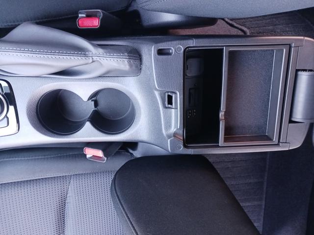 アクセラスポーツ １５Ｓ　禁煙車　衝突軽減ブレーキ　純正ＳＤナビＴＶ　Ｂｌｕｅｔｏｏｔｈ　バックモニター　ＵＳＢ端子　ＥＴＣ　スポーツモード　スマートキー　プッシュスターター革巻ハンドル　ＣＤ／ＤＶＤ再生　純正１６インチアルミ（35枚目）