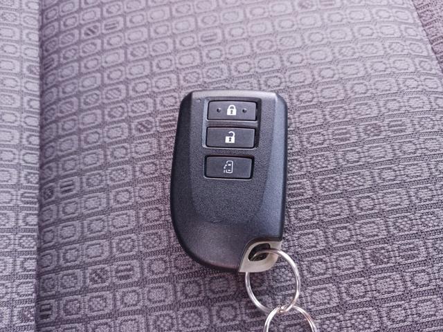 スペイド X 禁煙車 衝突軽減ブレーキサポート レーンアラート オートハイビーム ETC USB端子 スマートキー プッシュスターター パワースライドドア CD再生 電動格納ウインカードアミラー プライバシーガラス(23枚目)