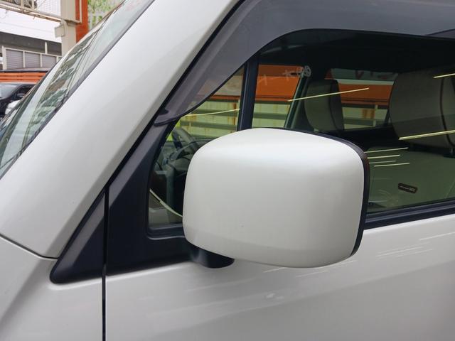 ＭＲワゴンＷｉｔ ＬＳ　禁煙車　ＷＩｔ　レザーシート　ＨＩＤライト　社外ケンウッドメモリーナビＴＶ　バックモニター　ＵＳＢ端子　スマートキー　プッシュスターター　革巻ハンドル　ＣＤ再生　ベンチシート　ＰＶガラス　純正アルミ（7枚目）