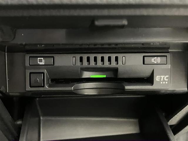 カムリ ＷＳ　地上デジタル　サイドエアバッグ　パワステ　Ｐシート　クルーズコントロール　ＬＥＤヘッドライト　ＤＶＤ　ＡＵＸ　メモリ－ナビ　スマートキー　キーフリー　ＥＴＣ　アルミ　ドライブレコーダー　オートエアコン（31枚目）