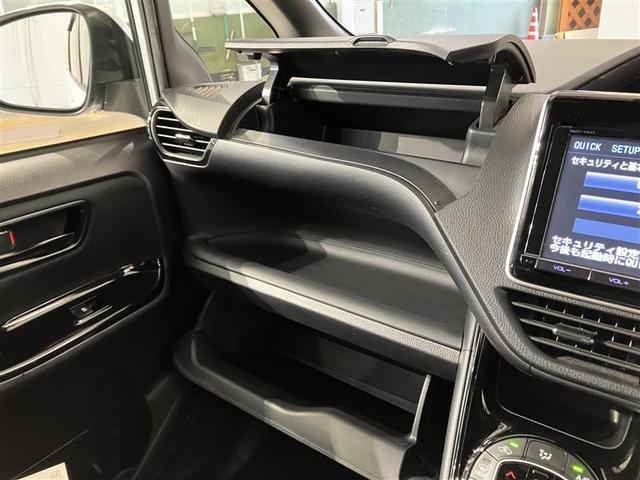 ノア Si 1オーナー プリクラッシュ 地デジ DVD視聴可 ダブルエアコン LEDヘットライト ETC付き ドライブレコーダー クルコン 横滑り防止機能 ナビTV 三列シート AW フルフラットシート AAC(20枚目)