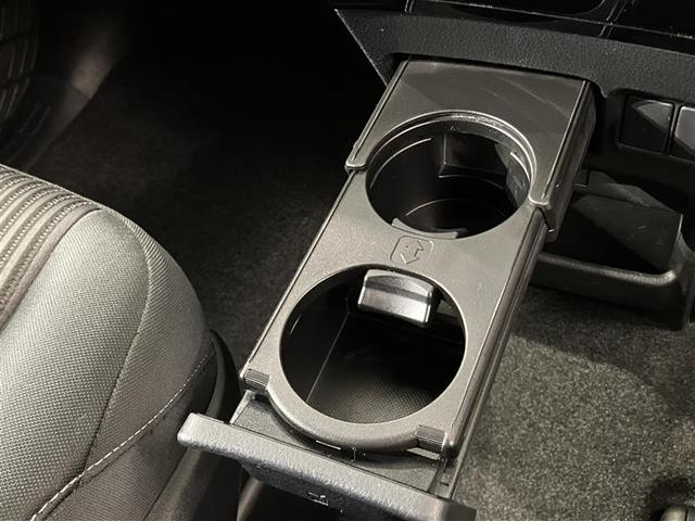 ノア Si 1オーナー プリクラッシュ 地デジ DVD視聴可 ダブルエアコン LEDヘットライト ETC付き ドライブレコーダー クルコン 横滑り防止機能 ナビTV 三列シート AW フルフラットシート AAC(31枚目)