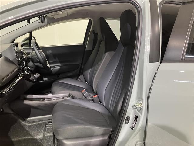 アクア X 踏み間違い防止 イモビ ナビ LEDヘッドライト スマートキー 横滑り防止機能 キーレスエントリー オートクルーズ オートエアコン 元試乗車 ETC カーテンエアバッグ パワーステアリング ABS(6枚目)