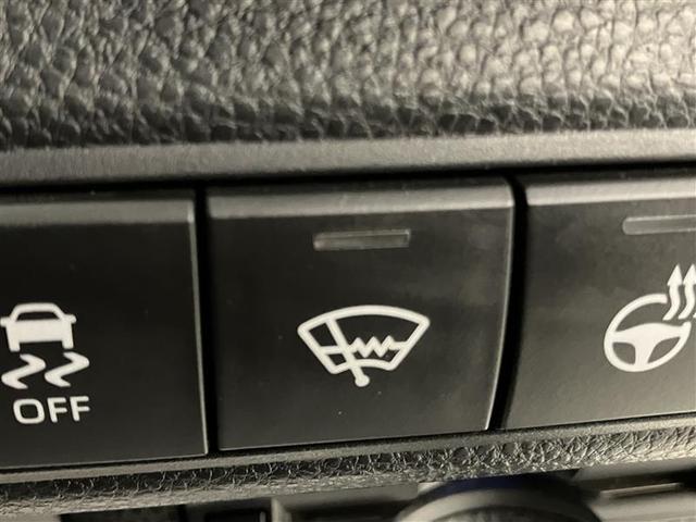 カローラツーリング ハイブリッド ダブルバイビー 追突軽減ブレーキ バックモニタ 地デジフルセグ DVD 横滑防止 ナビTV スマキー LEDライト デュアルエアバッグ エアコン オートクルーズ サイドエアバッグ ETC付 PS キーフリー ABS(26枚目)