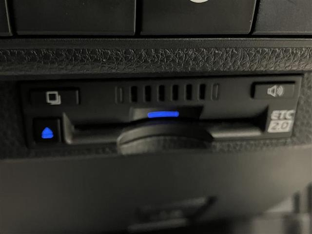 カローラツーリング ハイブリッド ダブルバイビー 追突軽減ブレーキ バックモニタ 地デジフルセグ DVD 横滑防止 ナビTV スマキー LEDライト デュアルエアバッグ エアコン オートクルーズ サイドエアバッグ ETC付 PS キーフリー ABS(29枚目)