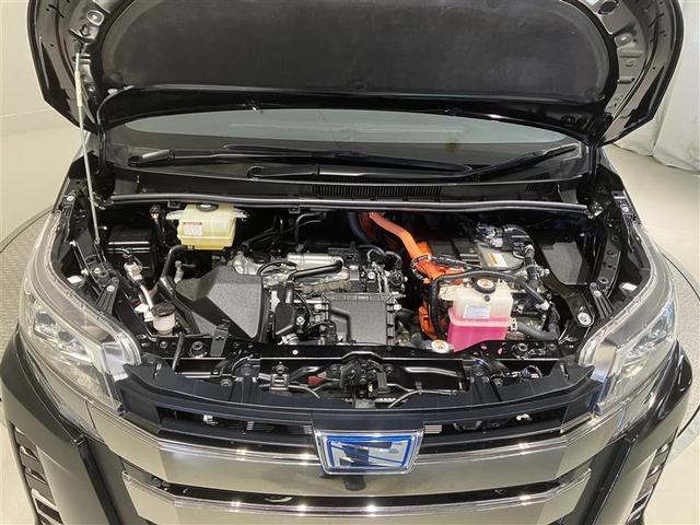 ノア ハイブリッドSi ダブルバイビーII Bカメラ 横滑り防止装置 LED 地デジ ミュージックプレイヤー接続可 1オーナー オートクルーズ DVD再生可 メモリナビ エアバッグ ETC ナビ&TV 3列シート ABS アルミホイール(11枚目)