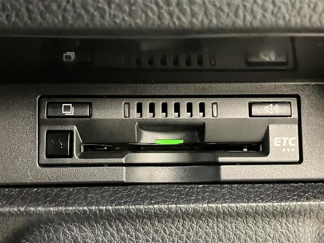 ノア ハイブリッドSi ダブルバイビーII Bカメラ 横滑り防止装置 LED 地デジ ミュージックプレイヤー接続可 1オーナー オートクルーズ DVD再生可 メモリナビ エアバッグ ETC ナビ&TV 3列シート ABS アルミホイール(31枚目)