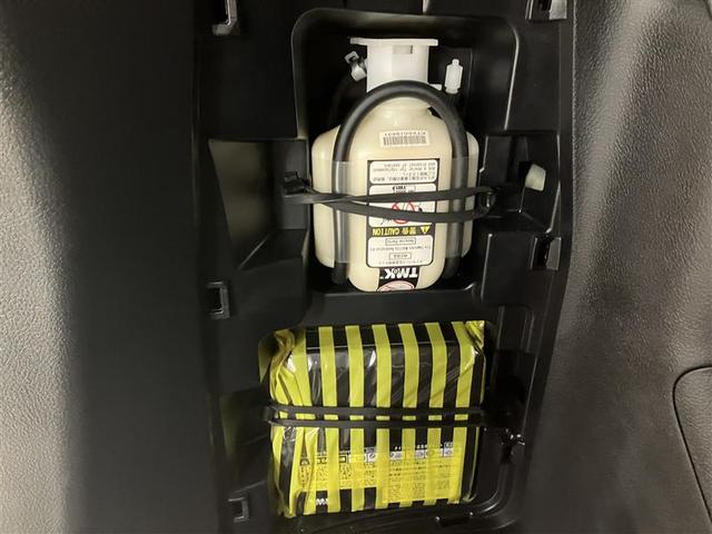 ノア Si ダブルバイビーII 横滑防止装置 PCS スマートキ- Bモニター DVD再生可 フルセグテレビ ETC付き アイドリングS オートエアコン PS クルーズC ナビ&TV PW ワンオーナ LEDヘッド ABS(33枚目)