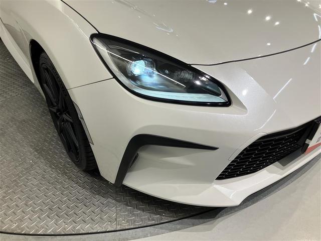 ＧＲ８６ ＲＺ　ナビ・テレビ　ＴＳＳ　Ｂモニタ　１オーナー　ＬＥＤヘッド　イモビ　キーフリ　オートエアコン　パワーステアリング　アルミホイール　デュアルエアバッグ　ＡＢＳ　パワーウィンドゥ　ＤＳＣ　カーテンエアバッグ（8枚目）