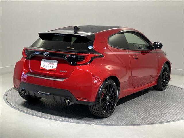 GRヤリス RZ LEDライト iストップ 寒冷地仕様 フルセグTV Bカメラ オートエアコン エアバッグ スマートキ- パワーウインドウ オートクルーズコントロール ミュージックプレイヤー接続可 キーフリー ABS(4枚目)