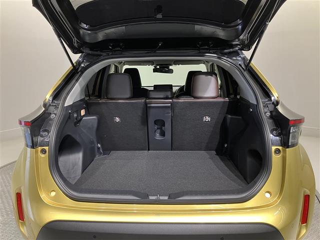 ヤリスクロス ハイブリッドＺ　インテリジェントキー　アルミホイル　ＬＥＤライト　１オ－ナ－　リアカメラ　クルーズコントロール　横滑り防止システム　ナビＴＶ　メモリーナビゲーション　電動シ－ト　パワステ　オートエアコン　キーフリー（11枚目）