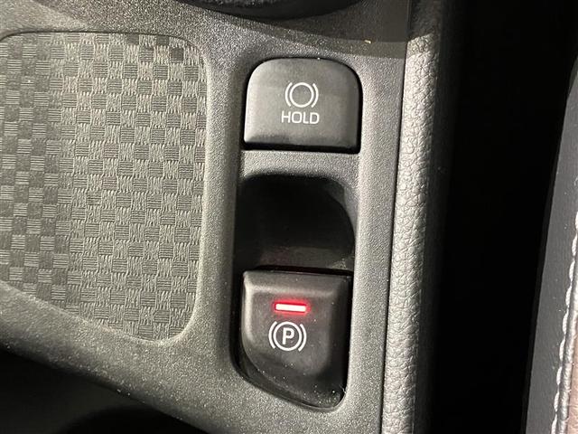 ヤリスクロス ハイブリッドＺ　インテリジェントキー　アルミホイル　ＬＥＤライト　１オ－ナ－　リアカメラ　クルーズコントロール　横滑り防止システム　ナビＴＶ　メモリーナビゲーション　電動シ－ト　パワステ　オートエアコン　キーフリー（22枚目）