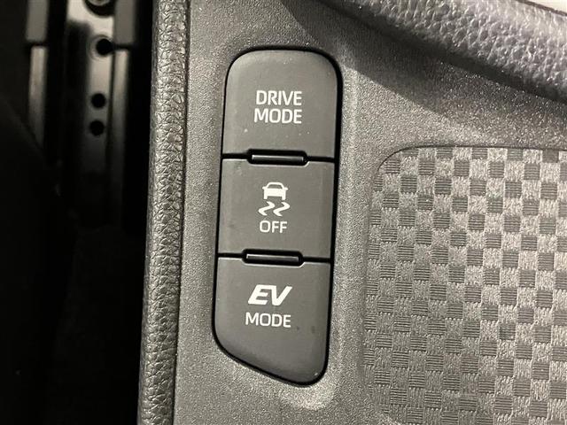 ヤリスクロス ハイブリッドＺ　インテリジェントキー　アルミホイル　ＬＥＤライト　１オ－ナ－　リアカメラ　クルーズコントロール　横滑り防止システム　ナビＴＶ　メモリーナビゲーション　電動シ－ト　パワステ　オートエアコン　キーフリー（23枚目）