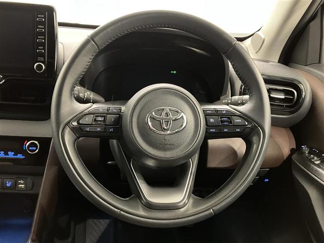 ヤリスクロス ハイブリッドＺ　インテリジェントキー　アルミホイル　ＬＥＤライト　１オ－ナ－　リアカメラ　クルーズコントロール　横滑り防止システム　ナビＴＶ　メモリーナビゲーション　電動シ－ト　パワステ　オートエアコン　キーフリー（27枚目）