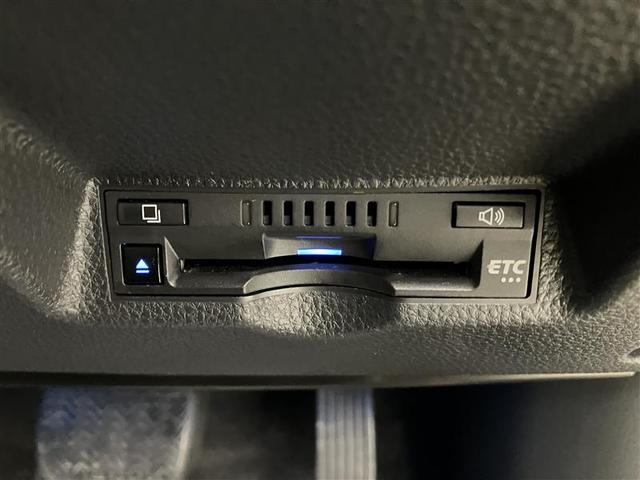 ヤリスクロス ハイブリッドＺ　インテリジェントキー　アルミホイル　ＬＥＤライト　１オ－ナ－　リアカメラ　クルーズコントロール　横滑り防止システム　ナビＴＶ　メモリーナビゲーション　電動シ－ト　パワステ　オートエアコン　キーフリー（30枚目）