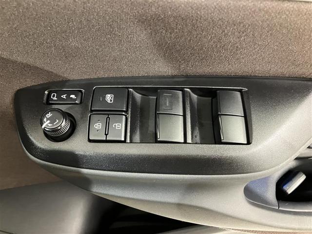 ヤリスクロス ハイブリッドＺ　インテリジェントキー　アルミホイル　ＬＥＤライト　１オ－ナ－　リアカメラ　クルーズコントロール　横滑り防止システム　ナビＴＶ　メモリーナビゲーション　電動シ－ト　パワステ　オートエアコン　キーフリー（32枚目）