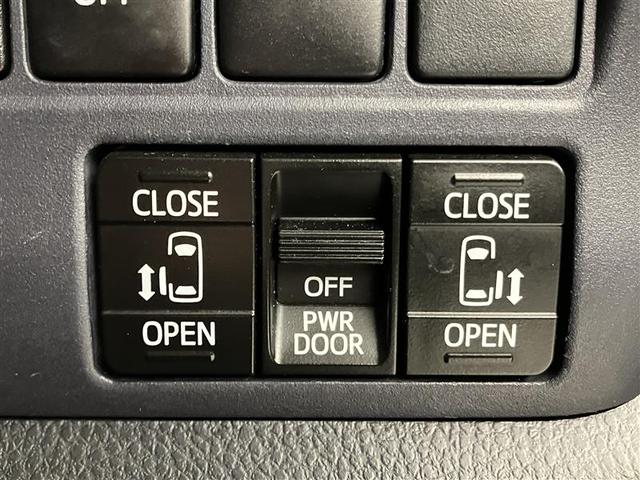 ノア Ｇ　ＬＥＤライト　両側ＰＳＤ　ＥＴＣ車載器　オートエアコン　デュアルエアバック　ナビＴＶ　エアバッグ　ＤＶＤ再生　キーレス　アルミホイール　盗難防止装置　メモリーナビ　横滑り防止　ＡＢＳ　３列シート（29枚目）