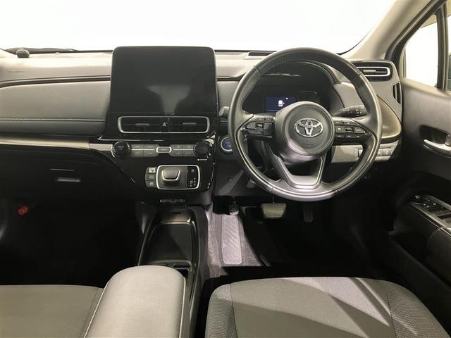 アクア Ｚ　元試乗車　ＬＥＤヘッドライト　スマートキー　１００Ｖ電源　イモビライザー　アルミホイール　ドライブレコーダー　オートクルーズコントロール　フルセグＴＶ　エアコン　ＥＳＣ　ナビ＆ＴＶ　カーテンエアバッグ（5枚目）