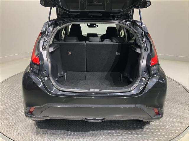 アクア Ｚ　元試乗車　ＬＥＤヘッドライト　スマートキー　１００Ｖ電源　イモビライザー　アルミホイール　ドライブレコーダー　オートクルーズコントロール　フルセグＴＶ　エアコン　ＥＳＣ　ナビ＆ＴＶ　カーテンエアバッグ（11枚目）