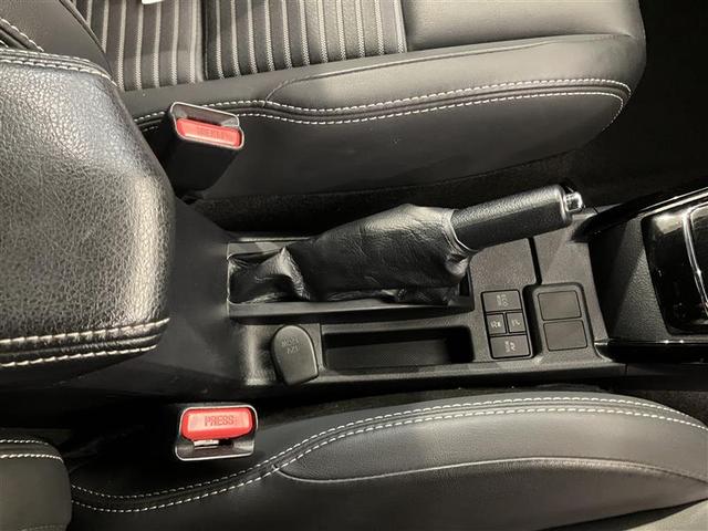 カローラフィールダー ハイブリッドG ダブルバイビー PCS インテリキー 横滑防止 ミュージックプレイヤー接続可 フルセグTV クルーズコントロール LEDヘッドライト オートエアコン ワンオーナー ETC DVD再生 アルミホイール ナビTV ABS(21枚目)