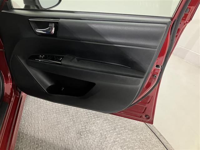 カローラフィールダー ハイブリッドG ダブルバイビー PCS インテリキー 横滑防止 ミュージックプレイヤー接続可 フルセグTV クルーズコントロール LEDヘッドライト オートエアコン ワンオーナー ETC DVD再生 アルミホイール ナビTV ABS(32枚目)