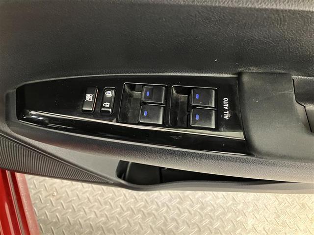 カローラフィールダー ハイブリッドG ダブルバイビー PCS インテリキー 横滑防止 ミュージックプレイヤー接続可 フルセグTV クルーズコントロール LEDヘッドライト オートエアコン ワンオーナー ETC DVD再生 アルミホイール ナビTV ABS(33枚目)