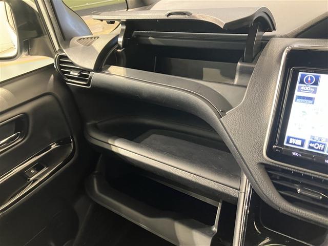 ノア Ｓｉ　ダブルバイビー　クルーズＣ　ブレーキサポート　エアコン　１オーナー　ＡＵＸ　ＬＥＤライト　ナビ＆ＴＶ　横滑防止装置　ＷＡＣ　アルミホイール　パワーウインドウ　フルセグ　盗難防止　ＤＶＤ再生可　メモリーナビ　ドラレコ（18枚目）