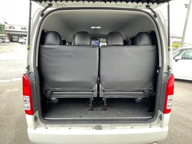 ハイエースワゴン トヨタ ｇｌ ミドルルーフ リア対面シート リア全面フローリング加工 テーブル 革調シートカバー フルフラット可 社外ｓｄナビフルセグ フリップダウンモニター ローダウン 愛知県 ｇｌ ミドルルーフ リア対面シート リア全面フローリング加工