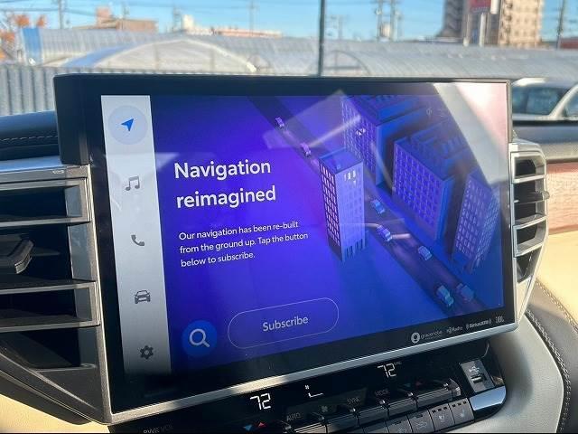 タンドラ クルーマックス１７９４ＥＤ　新車並行未登録　２０２３ｙモデル　ホワイトレザーシート　ＴＲＤオフロードＰＫＧ　パノラマルーフ　１４インチディスプレイ　レーダークルーズ　電動シート　２０インチ純正アルミホイール（3枚目）