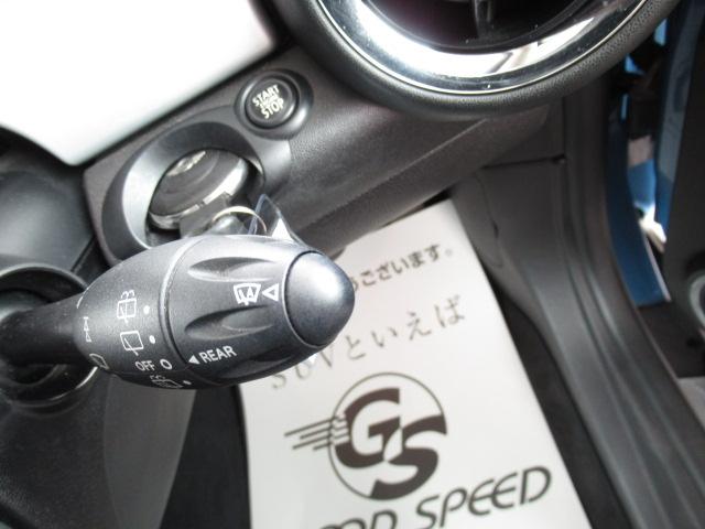 クーパー クラブマン プッシュスタート 純正17インチアルミ キセノンヘッド ポータプルナビ キーレス AUX接続 ETC車載器 オートエアコン アディショナルヘッド(33枚目)