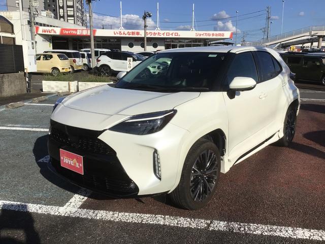 ヤリスクロス ハイブリッドＺ　ディスプレイオーディオ・全方位カメラ・ブラインドスポットモニター・ヘッドアップディスプレイ・左右シートヒーター・ステアリングヒーター・パワーリアゲートエアロ（12枚目）