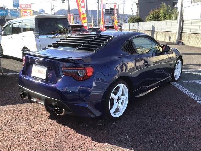 86 GTリミテッド ワンオーナー・禁煙車・6MT・ナビ・バックカメラ・左右シートヒーター・社外マフラー・社外アルミホイール(8枚目)