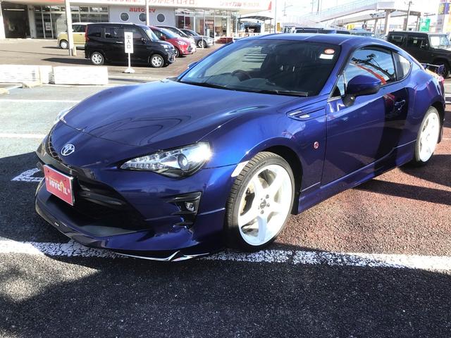 86 GTリミテッド ワンオーナー・禁煙車・6MT・ナビ・バックカメラ・左右シートヒーター・社外マフラー・社外アルミホイール(12枚目)