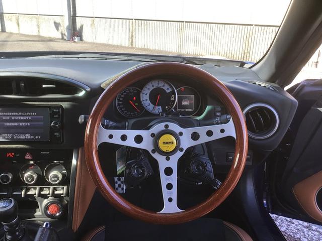 86 GTリミテッド ワンオーナー・禁煙車・6MT・ナビ・バックカメラ・左右シートヒーター・社外マフラー・社外アルミホイール(24枚目)