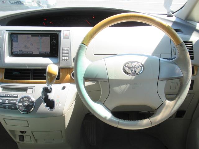 エスティマ ２．４アエラス　Ｇエディション　社外アルミホイール／フロントフォグランプ／両側電動スライドドア／フルセグＴＶ／Ｂｌｕｅｔｏｏｔｈ対応ナビ／フリップダウンモニター／バックカメラ（18枚目）