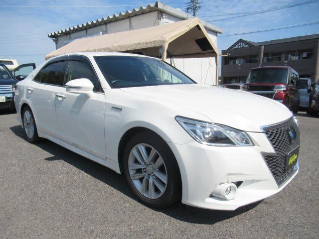 クラウンハイブリッド アスリートＳ　純正アルミホイール／ＨＩＤ／クルーズコントロール／純正ナビ／Ｂｌｕｅｔｏｏｔｈ接続／レーダークルーズ／バックカメラ／クリアランスソナ／ＥＴＣ（4枚目）