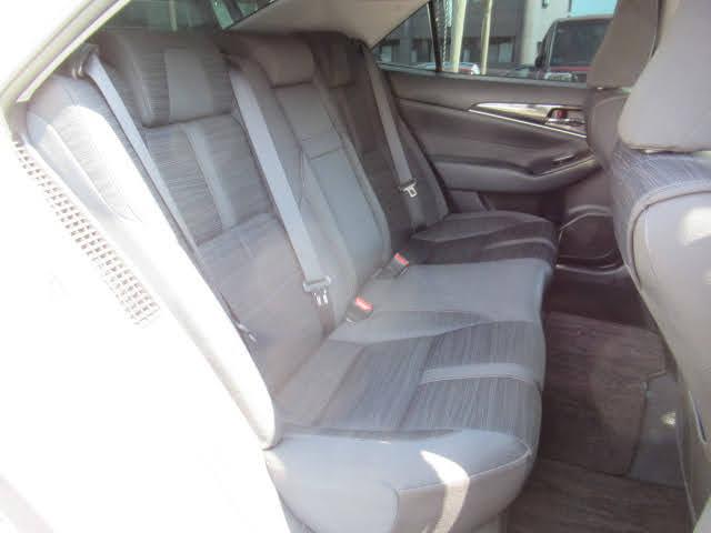 クラウンハイブリッド アスリートＳ　純正アルミホイール／ＨＩＤ／クルーズコントロール／純正ナビ／Ｂｌｕｅｔｏｏｔｈ接続／レーダークルーズ／バックカメラ／クリアランスソナ／ＥＴＣ（13枚目）