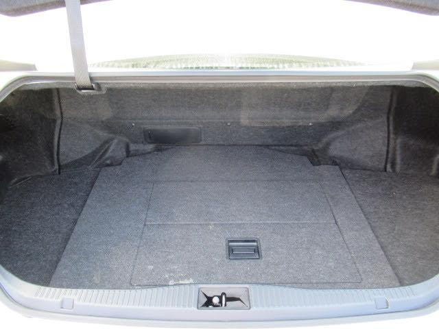 クラウンハイブリッド アスリートＳ　純正アルミホイール／ＨＩＤ／クルーズコントロール／純正ナビ／Ｂｌｕｅｔｏｏｔｈ接続／レーダークルーズ／バックカメラ／クリアランスソナ／ＥＴＣ（14枚目）