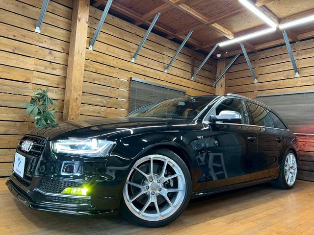 Ｓ４アバント ベースグレード　後期　ＬＥＤヘッド　バング＆オルフセン　天張り張替済　車高調　外マフラー　Ｆリップ　１９ＡＷ　スマートキー　ナビＴＶ　赤黒革シート　パワーバックドア　Ｂカメラ　クルコン　前後ドラレコ　シートヒーター（4枚目）