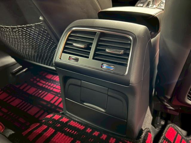 Ｓ４アバント ベースグレード　後期　ＬＥＤヘッド　バング＆オルフセン　天張り張替済　車高調　外マフラー　Ｆリップ　１９ＡＷ　スマートキー　ナビＴＶ　赤黒革シート　パワーバックドア　Ｂカメラ　クルコン　前後ドラレコ　シートヒーター（56枚目）