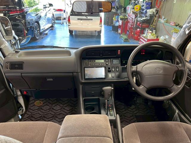 目立つ大きな傷や痛みは見受けられないです！綺麗なインテリア周りです！