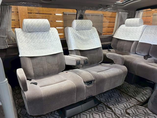 この世代のワンボックスのリアシートアレンジ！まるでグリーン車のようなフカフカシート！