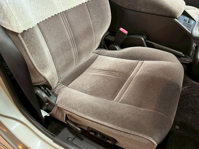 座面もコーヒーのシミや汚れなし！