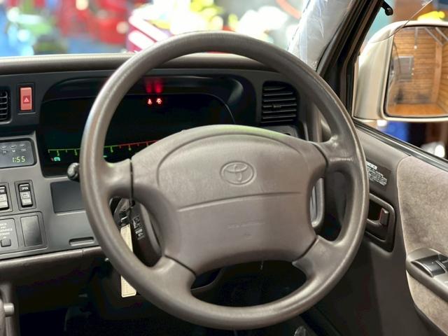 ステアリング！キレイですよ！