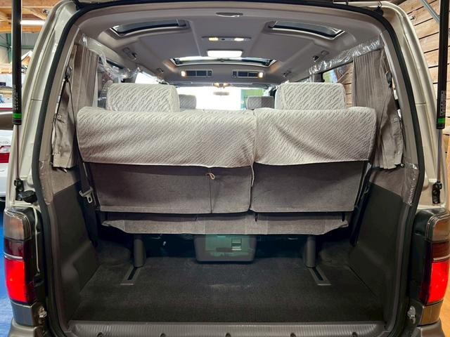 トランクルームも広々！みんなで荷物積んじゃいましょう！