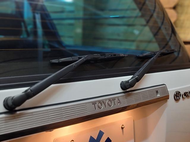 クラウンバン ＳＤＸ　ローダウン　ホワイトリボン　２ＤＩＮナビ　フルセグ　ＤＶＤ　Ｂｌｕｅｔｏｏｔｈ　ＥＴＣ　Ｂカメラ　集中ドアロック　キーレス　ブルーフィルム　タイベルウォポン交換済　ＮｏｘＰＭ適合（50枚目）